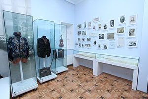  Spendiaryan's personal belongings and clothes