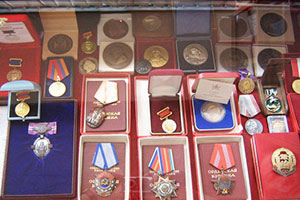  Silva Kaputikyan's medals and orders