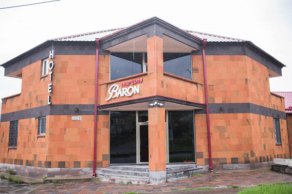 baron-hotel-4-600
