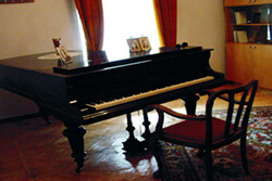 Aram Khachatryan's piano he played at home