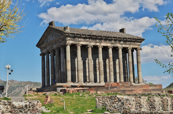 garni-temple-600